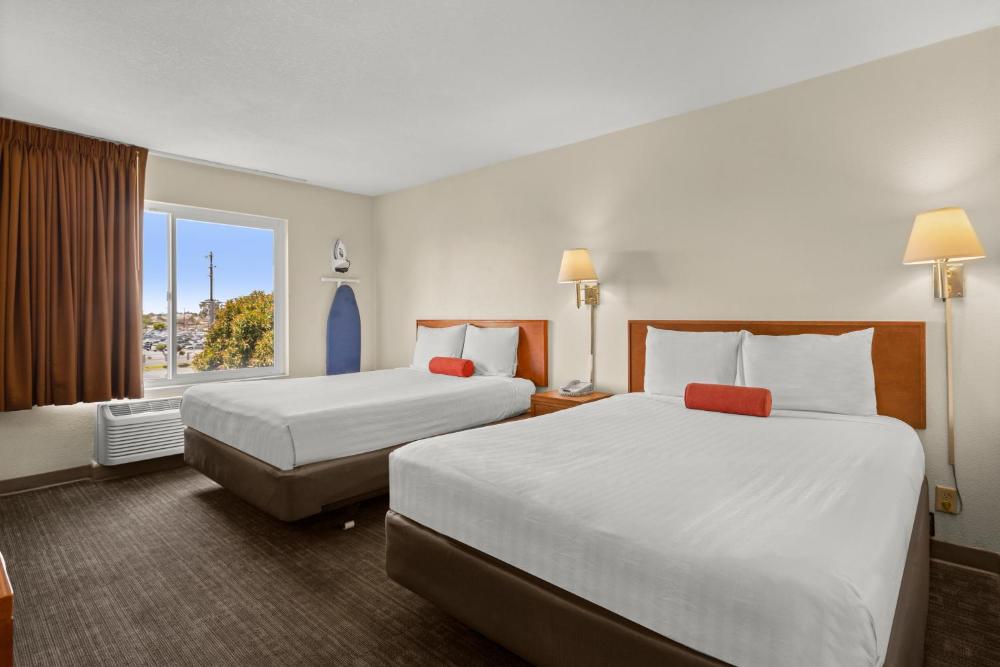 Deluxe Double Room interior